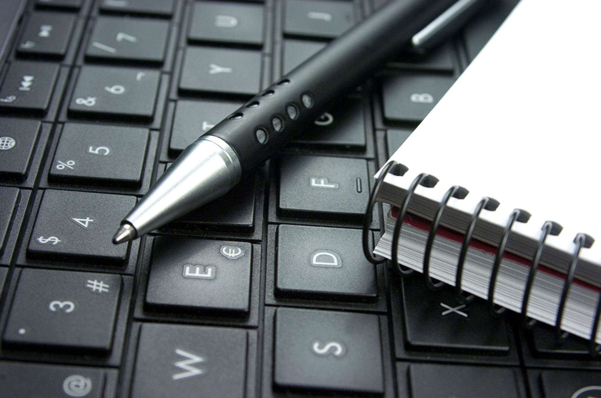 Kontakt­formular bei Elektro Komplett Bau GmbH in Lutherstadt Wittenberg